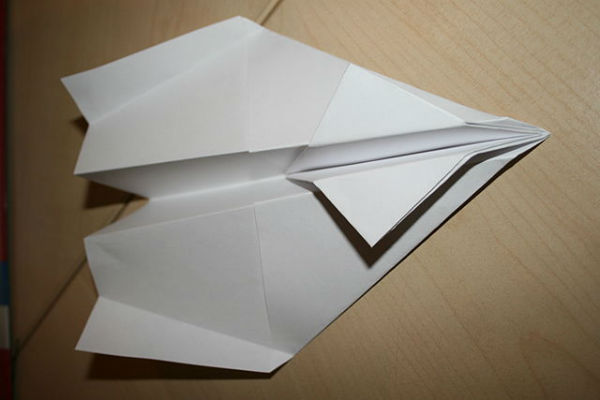 A paper aeroplane like this found the net at Wembley