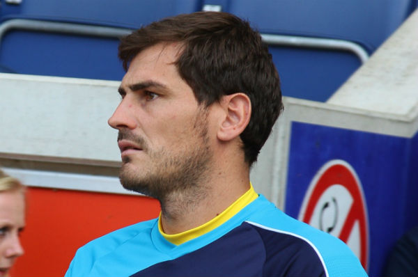 Iker Casillas doesn't believe the moon landing happened