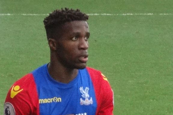 A photo of Aaron Wan-Bissaka was used in an i newspaper article about Wilfried Zaha's claims of being racially abused