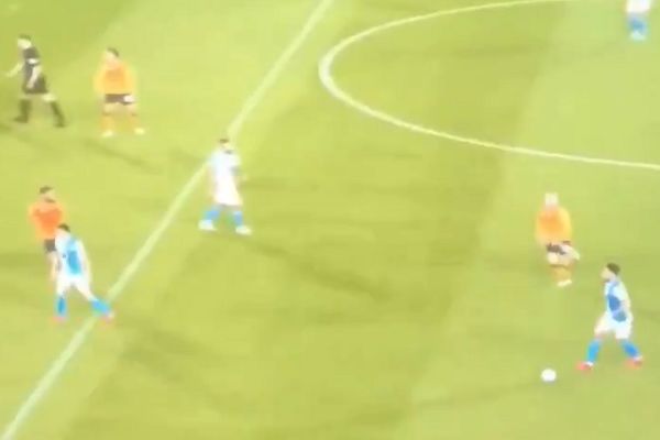 Blackburn manager Tony Mowbray swears his player Derrick Williams after a misplaced pass at Hull